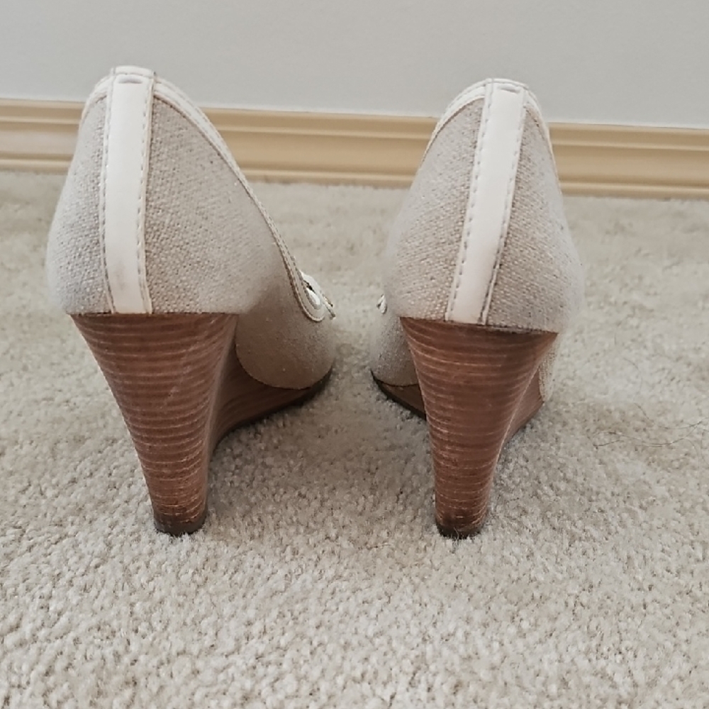 Tory Burch Cream Peep-Toe Heels with Gold Accent - Picture 3 of 3